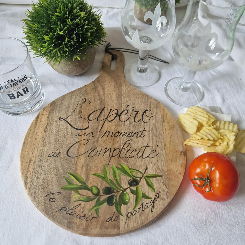 planche apéro ronde avec déco