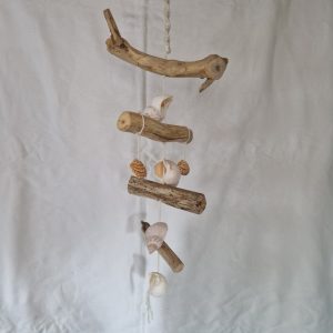 mobile bois & coquillages suspendu 2